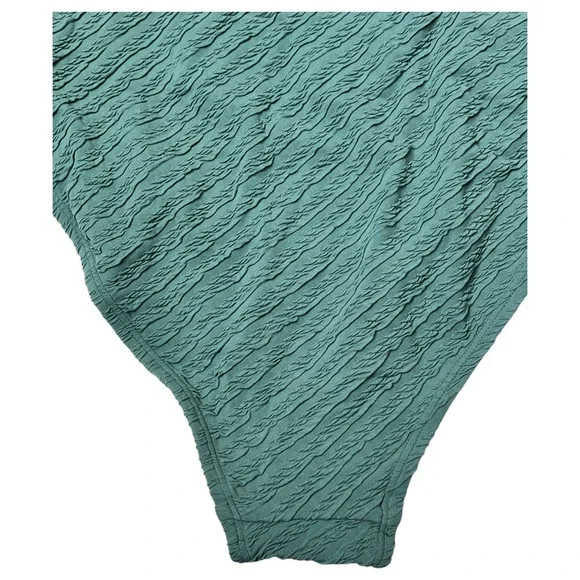 Cupshe Ruched Push-Up Tummy Control One-Piece - Picture 9 of 10